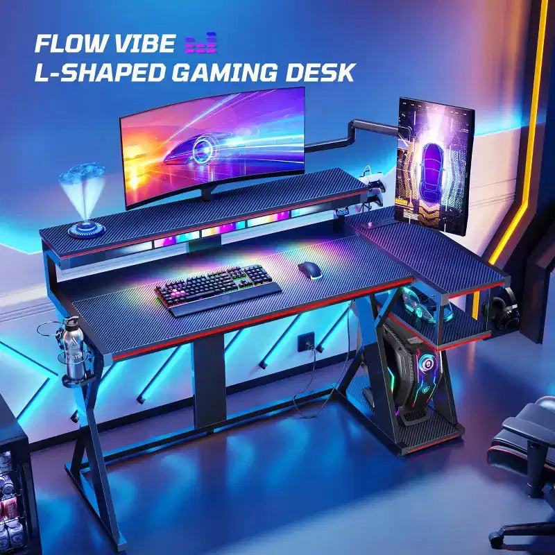 Scrivania da Gaming a L con Supporto Monitor, Presa di Corrente, Luce LED, Portabicchieri e Supporto Controller – 41.6'' / 57''