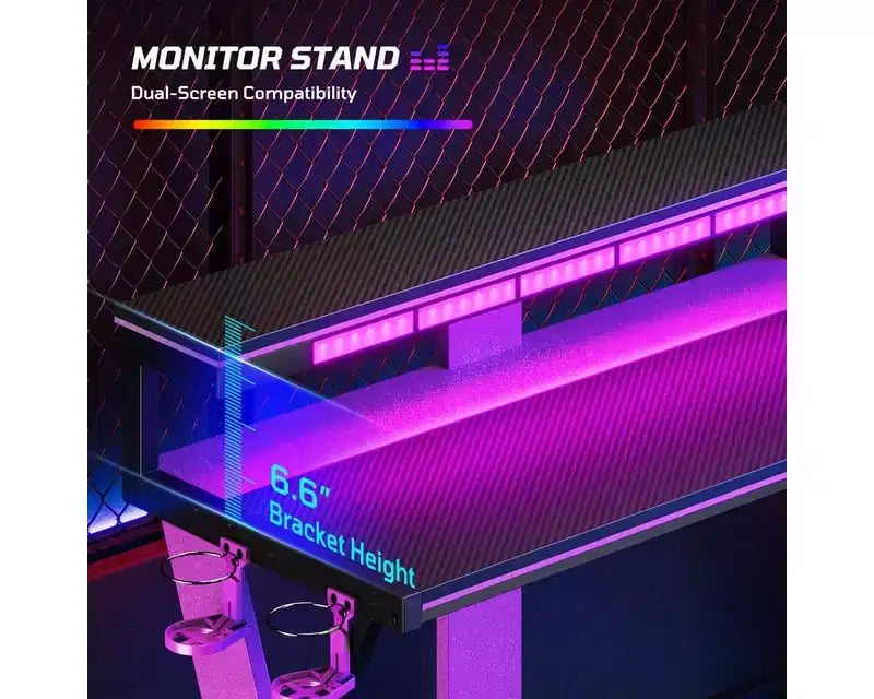 Scrivania da Gaming a L con Supporto Monitor, Presa di Corrente, Luce LED, Portabicchieri e Supporto Controller – 41.6'' / 57''