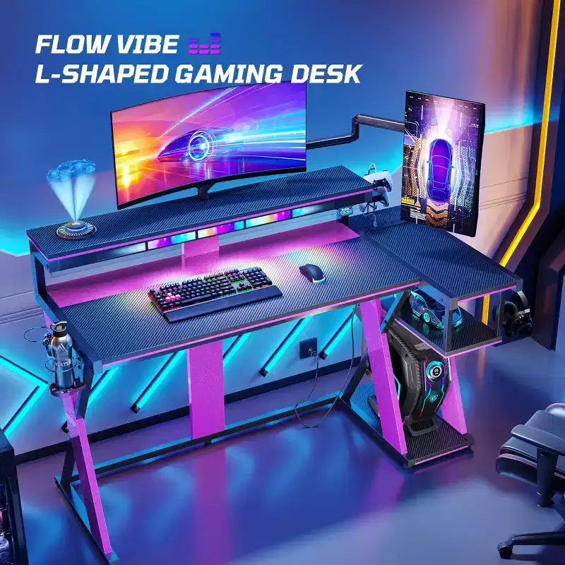 Scrivania da Gaming a L con Supporto Monitor, Presa di Corrente, Luce LED, Portabicchieri e Supporto Controller – 41.6'' / 57''