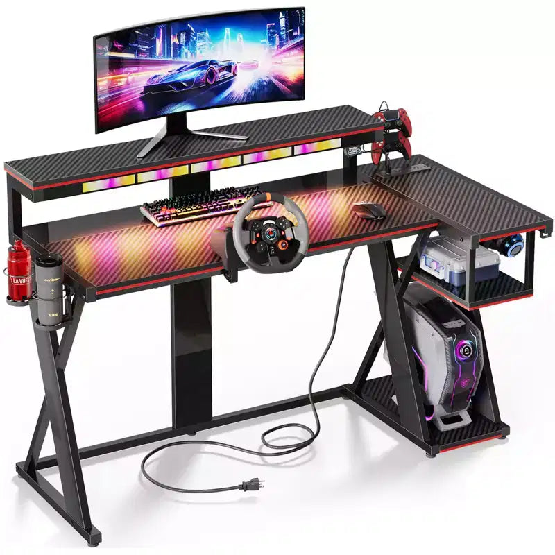 Scrivania da Gaming a L con Supporto Monitor, Presa di Corrente, Luce LED, Portabicchieri e Supporto Controller – 41.6'' / 57''