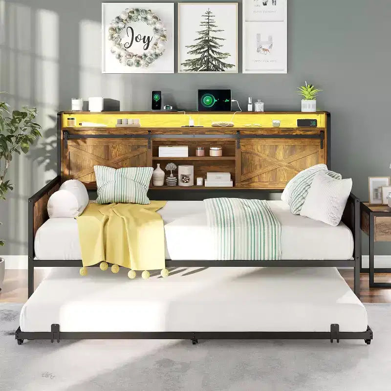 Divano letto gemello con rotelle e luci a LED