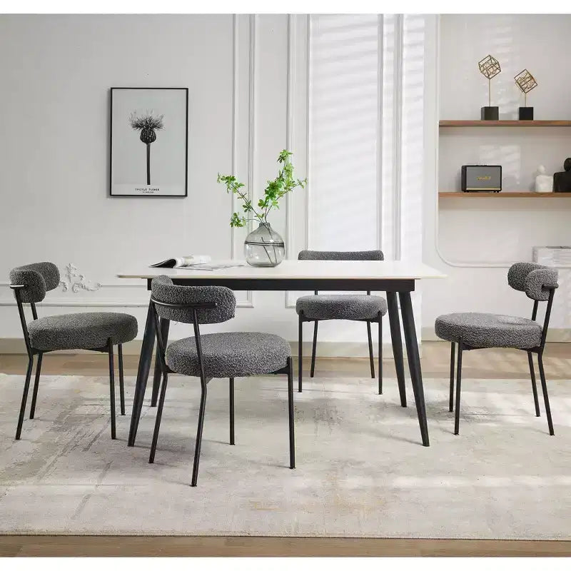 Sedie da pranzo Mid-Century, set da 2 – Seduta rotonda rivestita in Bouclé con gambe regolabili (grigio chiaro, gambe nere)
