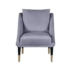 Poltrona in velluto con gambe in legno